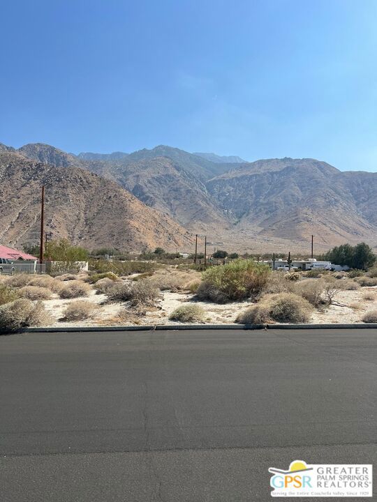 60195 Holly Drive