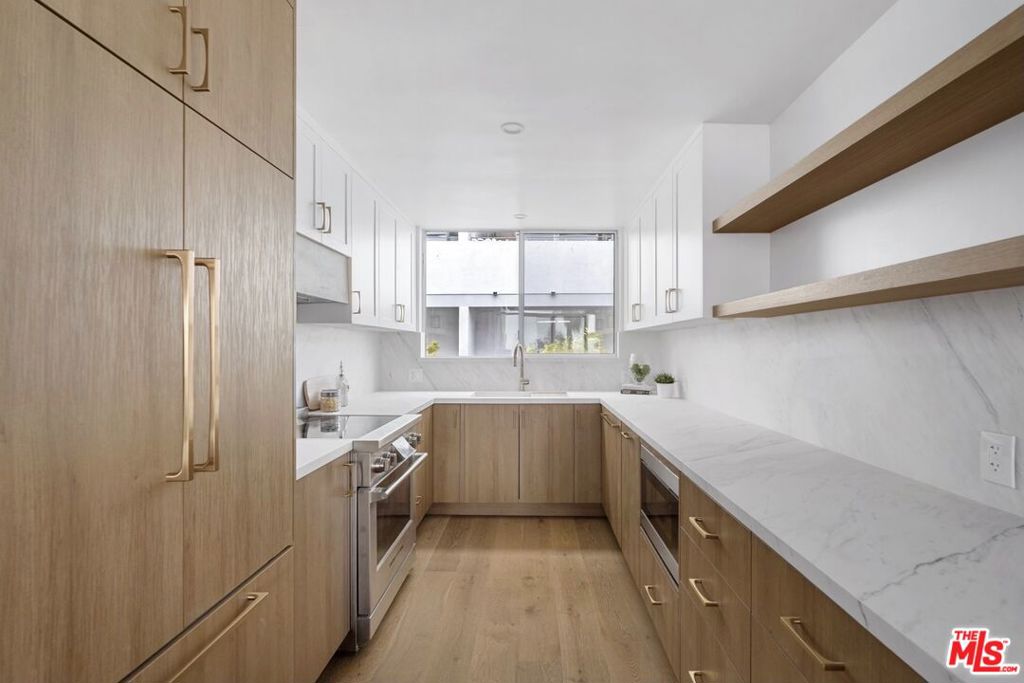 16601 Marquez Avenue 302