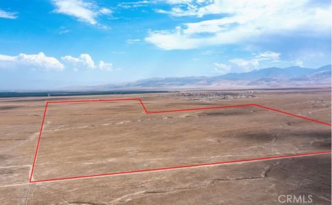 Photo of 0 Basic School Road, Maricopa, CA 93252 (MLS # CV25056128)