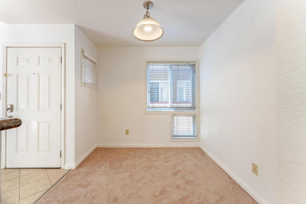 Properties 3 141 Monte Verano Court