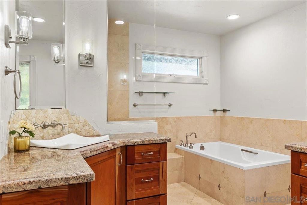 Del Mar - Residential