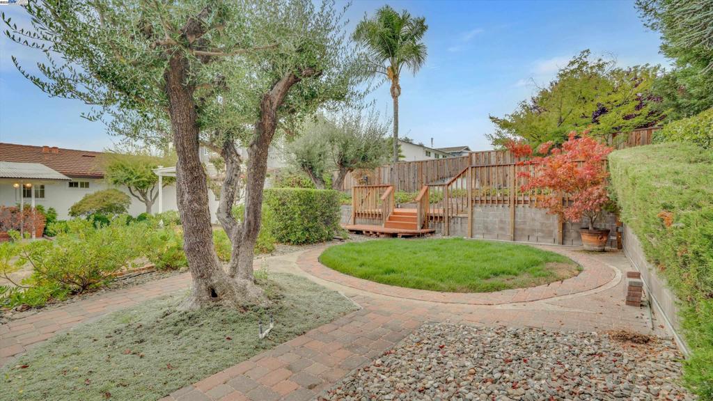 VINEYARD TERRACE - Residential
