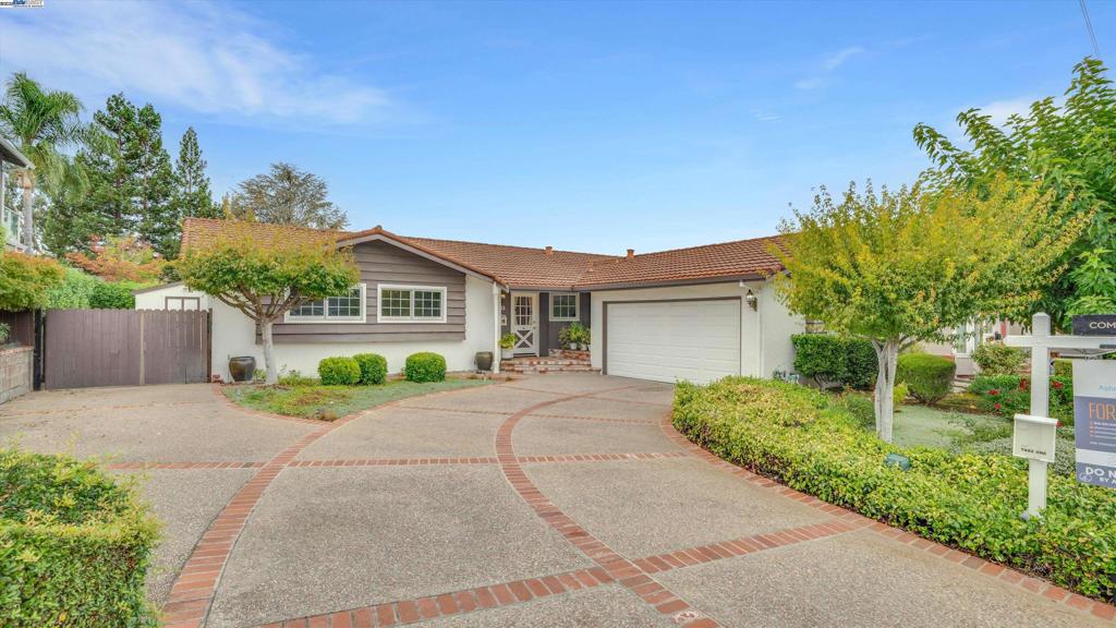 VINEYARD TERRACE - Residential