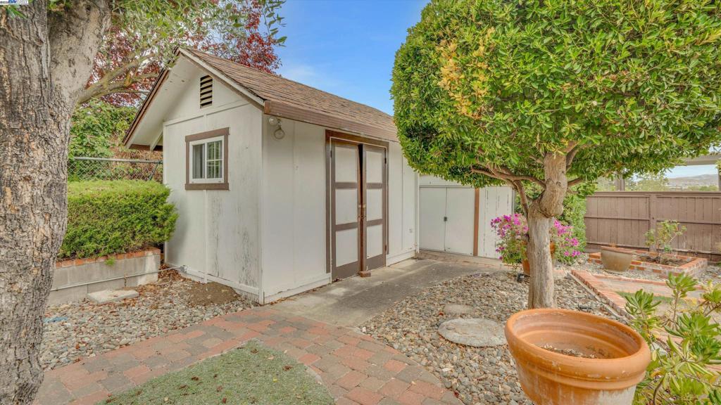 VINEYARD TERRACE - Residential