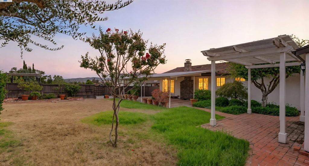 VINEYARD TERRACE - Residential
