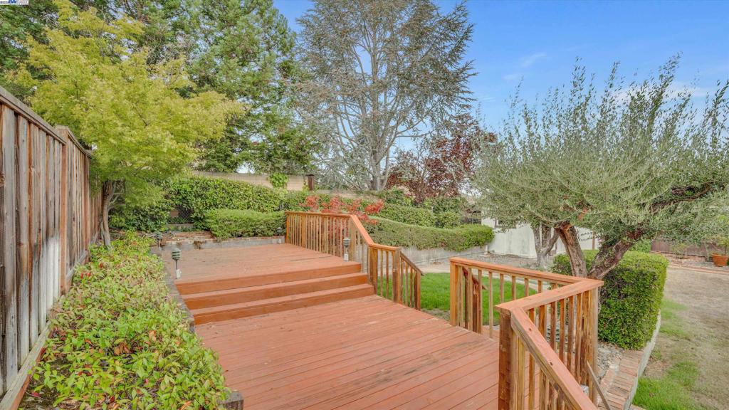 VINEYARD TERRACE - Residential