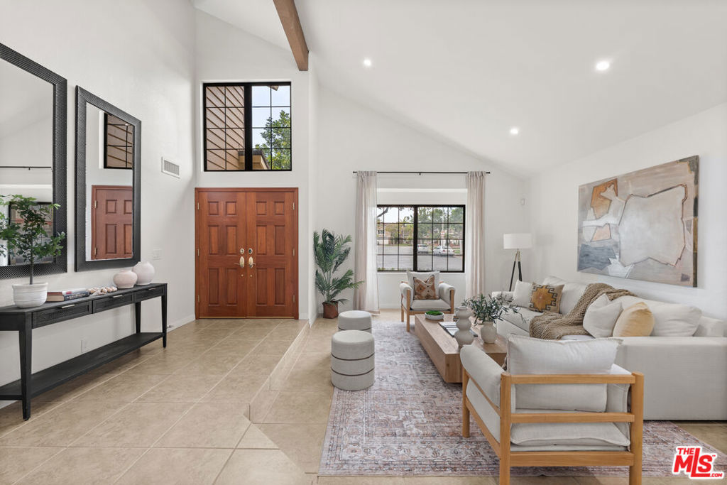 6514 S Copperwood Avenue