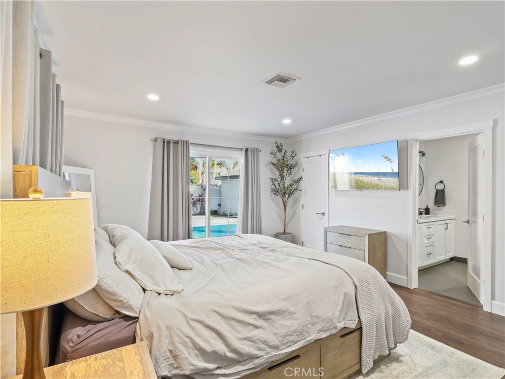 6900 Katherine Avenue