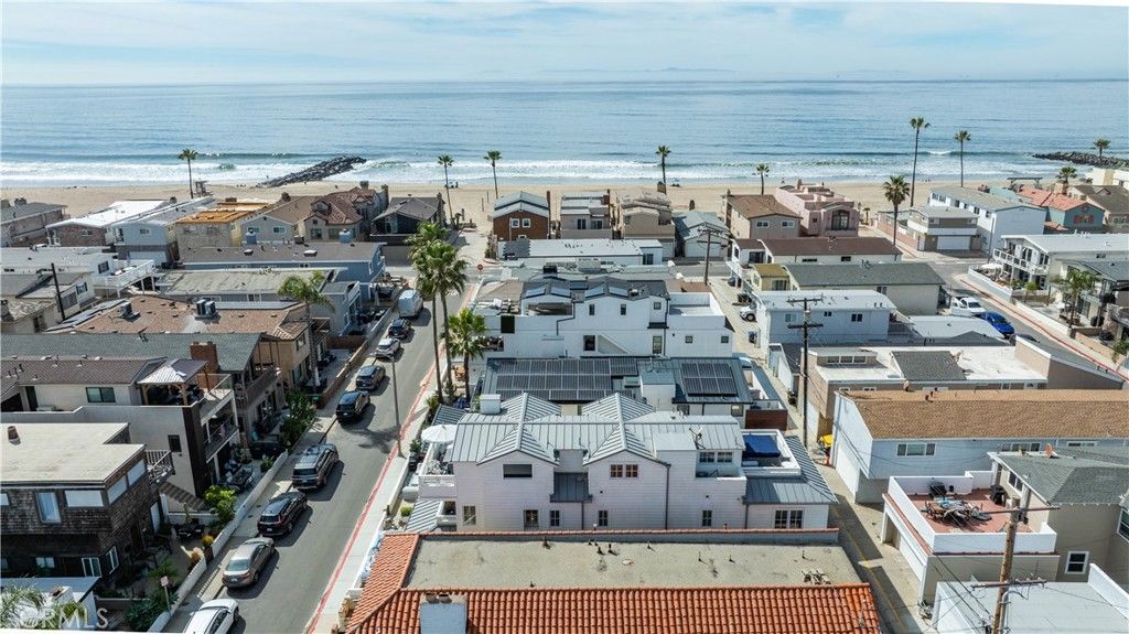 Photo of 121 41st Street St, Newport Beach, CA 92663 (MLS # OC26041191)