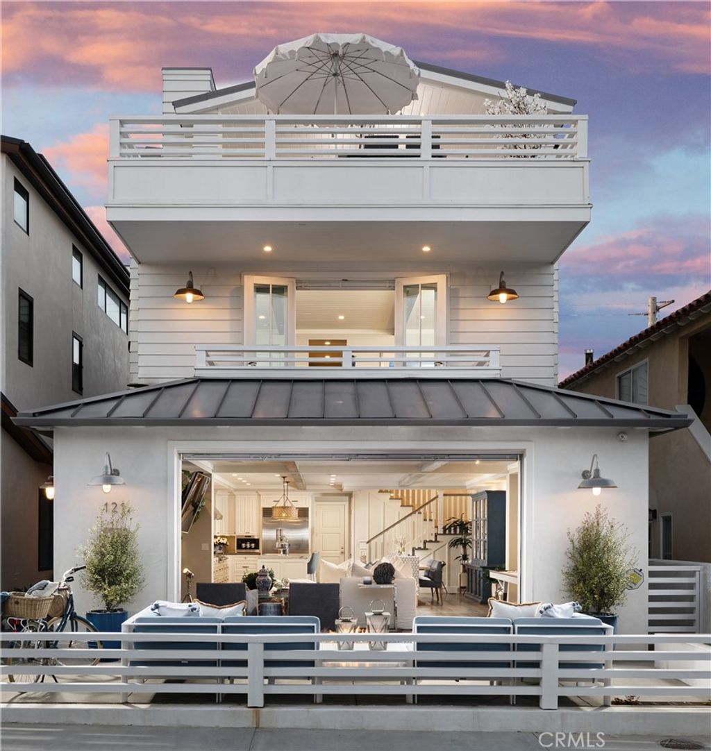 Photo of 121 41st Street St, Newport Beach, CA 92663 (MLS # OC26041191)