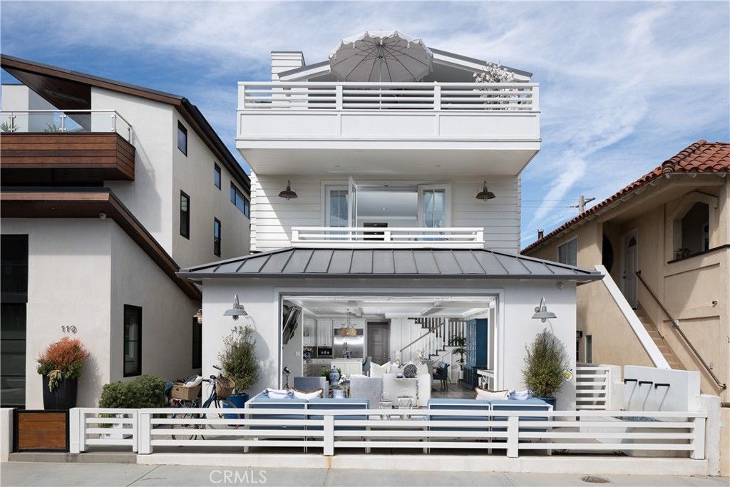 Photo of 121 41st Street St, Newport Beach, CA 92663 (MLS # OC26041191)