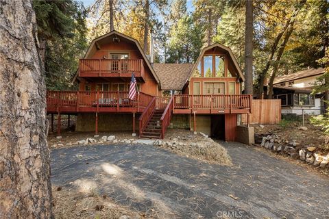 Photo of 31345 Cedarwood Drive, Running Springs, CA 92382 (MLS # IG25250429) Photo of 31345 Cedarwood Drive, Running Springs, CA 92382 (MLS # IG25250429)