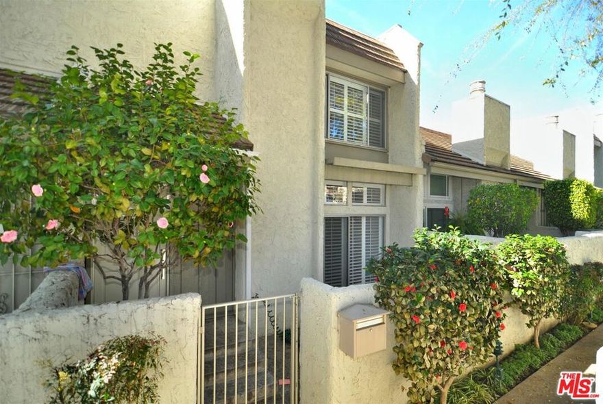 Gorgeous designer redone Studio Village 2 + 2.5 townhouse is now available for lease for one year or more. Fine details include French Connection Provence hardwood floors, gourmet kitchen with Shaw farmhouse sink and stainless Liebherr refrigerator and remodeled bathrooms with exquisite features. Living room has vaulted ceilings and gas fireplace. Two bedroom suites are upstairs, one with enormous open deck. New washer and dryer. New HVAC. Private atrium off kitchen and dining area. Studio Village has many pools, spas and tennis courts and is oh so close to great shops, eateries, CBS and Universal. A non-smoking unit. The California dream.