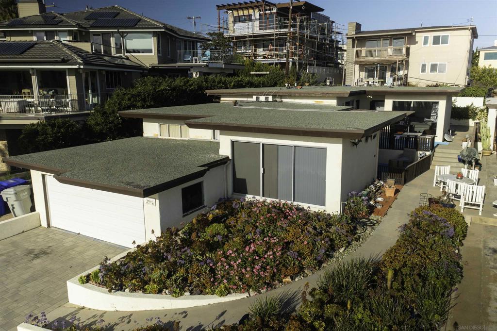 4933 Ocean Boulevard