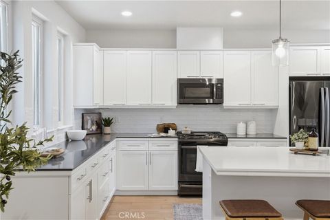 Tiny photo for 2460 Victoria Ave #104, San Luis Obispo, CA 93401 (MLS # SC26076885)