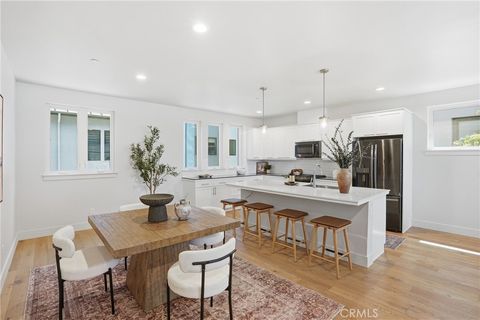 Tiny photo for 2460 Victoria Ave #104, San Luis Obispo, CA 93401 (MLS # SC26076885)