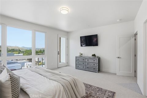 Tiny photo for 2460 Victoria Ave #104, San Luis Obispo, CA 93401 (MLS # SC26076885)