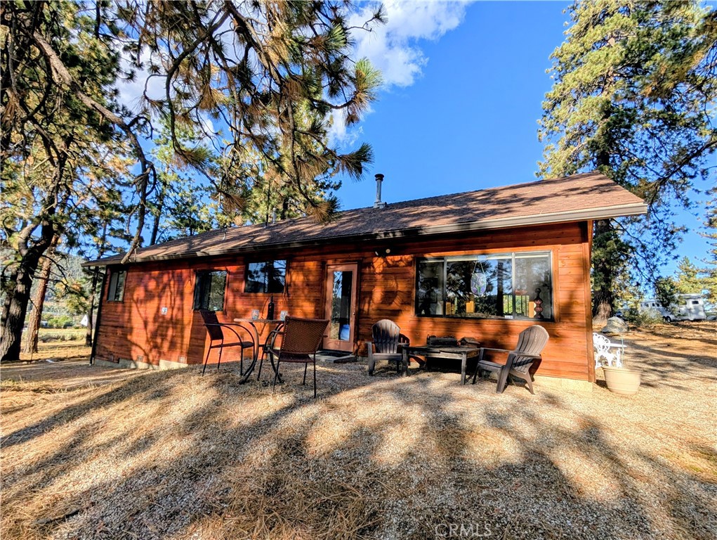 1575 Petersen Lane