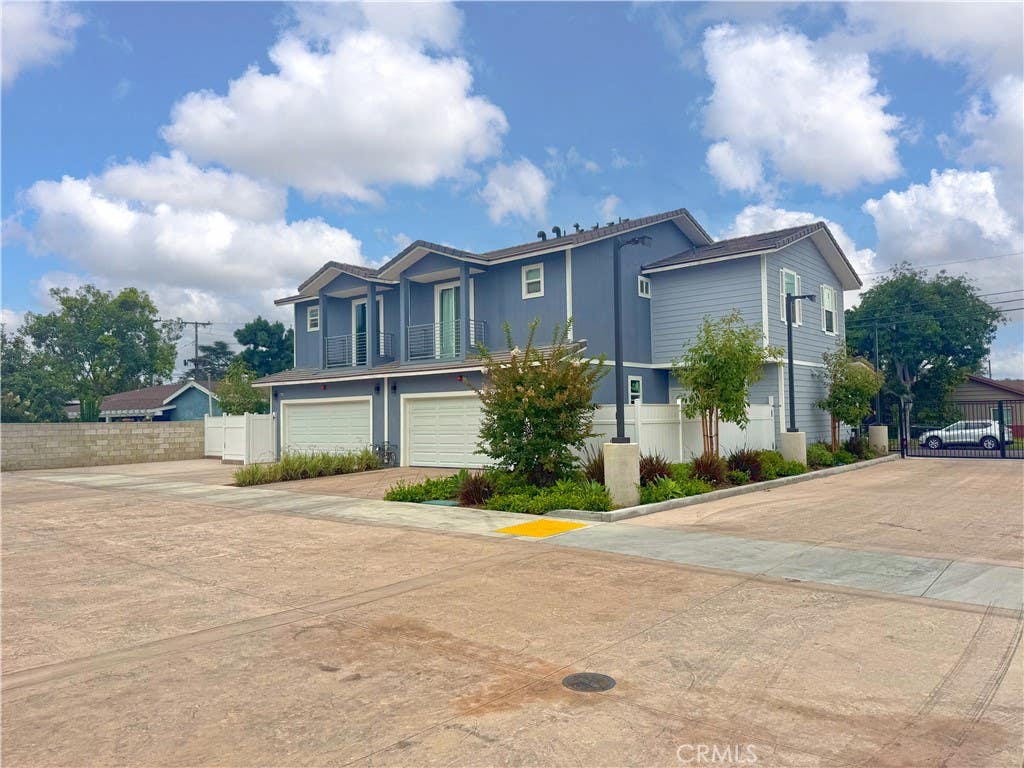 Photo of 1113 N. Bewley ST, Santa Ana, CA 92703 (MLS # OC26157854)