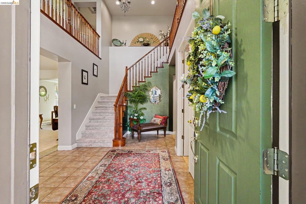 325 San Marino Ln