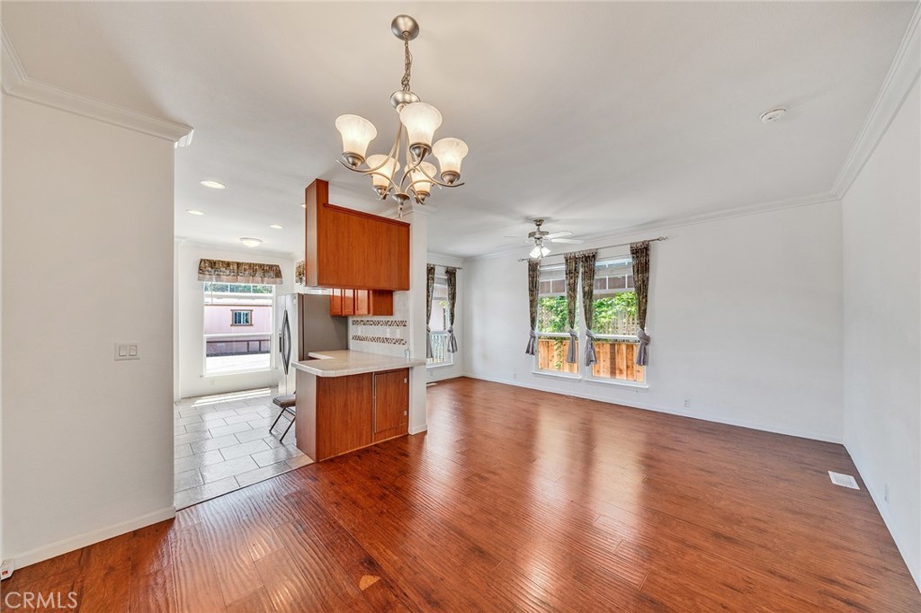 501 Moorpark Way 104
