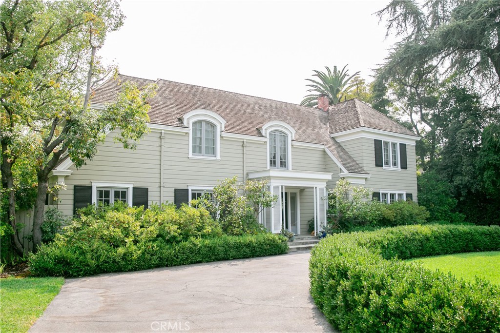 Properties 2 740 Pinehurst Drive