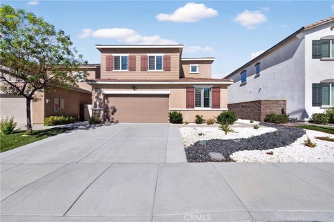 Photo of 29125 Gardenia, Lake Elsinore, CA 92530 (MLS # SW26211648)