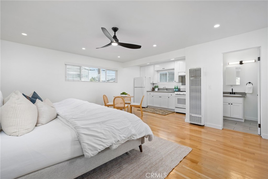 West Newport Beach (WSNB) - Residential Lease