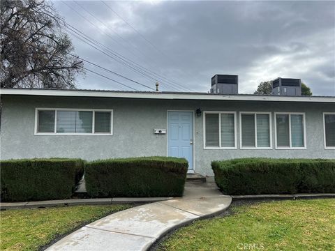 Photo of 94 N San Mateo St #F, Redlands, CA 92373 (MLS # IV26061525)
