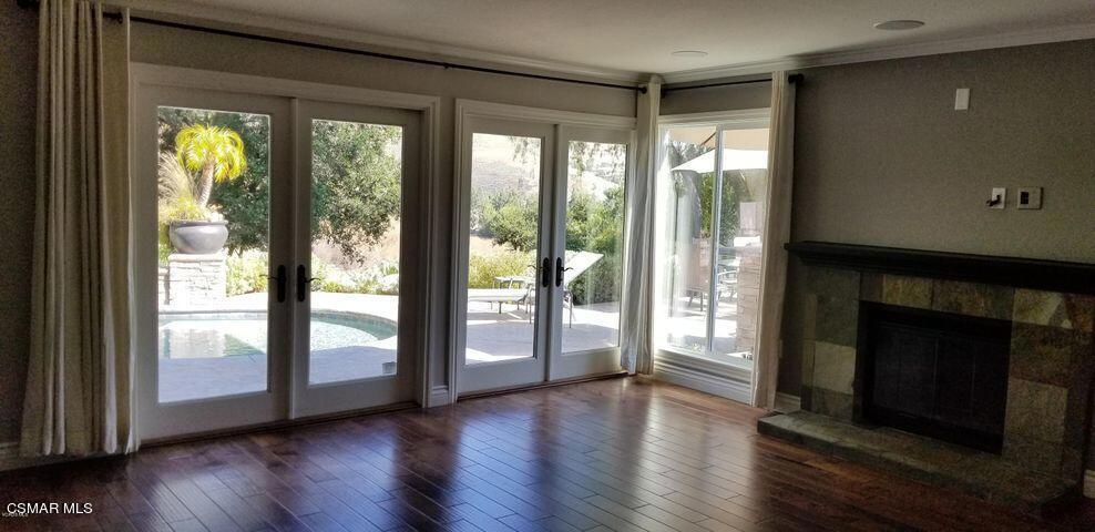 Brock Collection - BC - Residential Lease