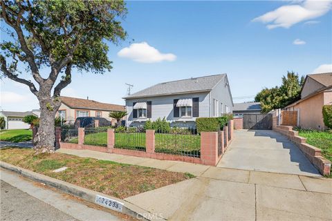 Photo of 2423 W 118th Street, Hawthorne, CA 90250 (MLS # PW25218141)