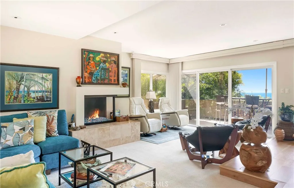 Laguna Beach, California 92651, United States, 3 Bedrooms Bedrooms, ,3 BathroomsBathrooms,Residential,Active,214986