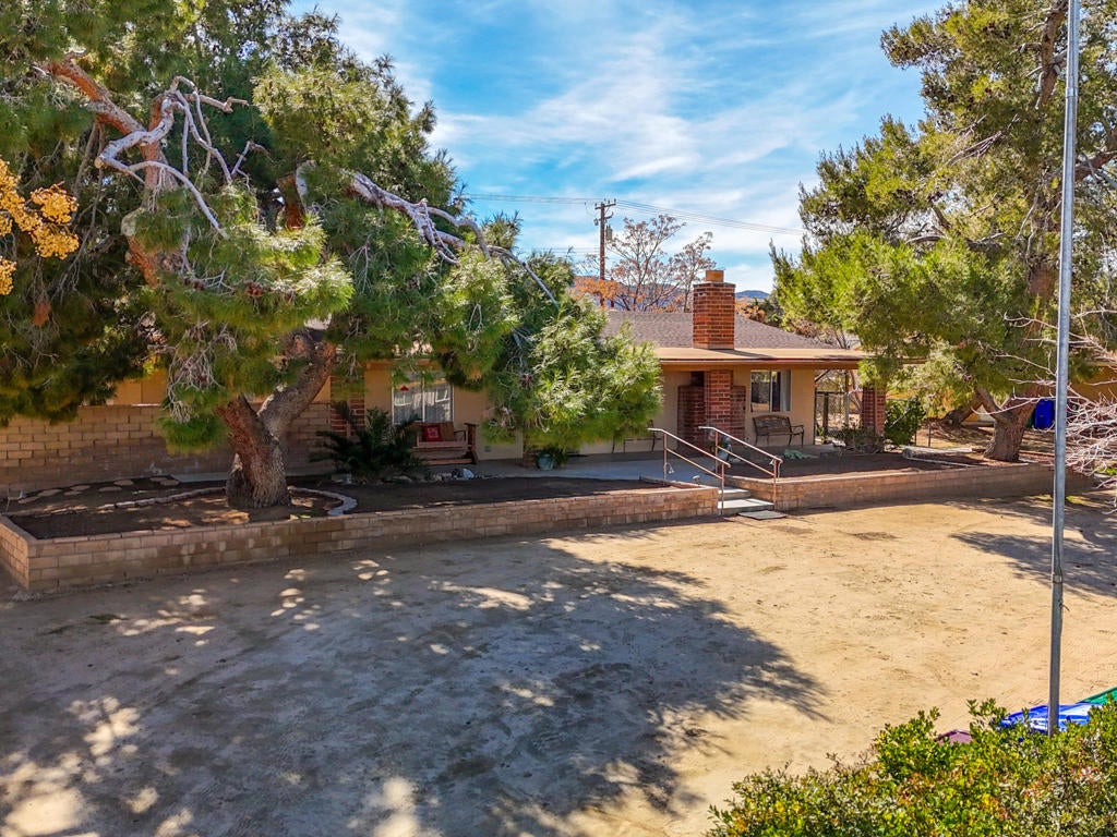 57885 El Dorado Drive