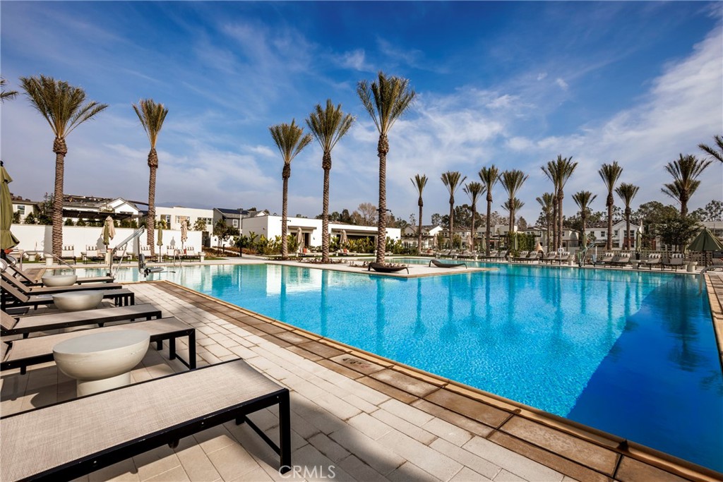 The Sequoias at the Meadows - Residential