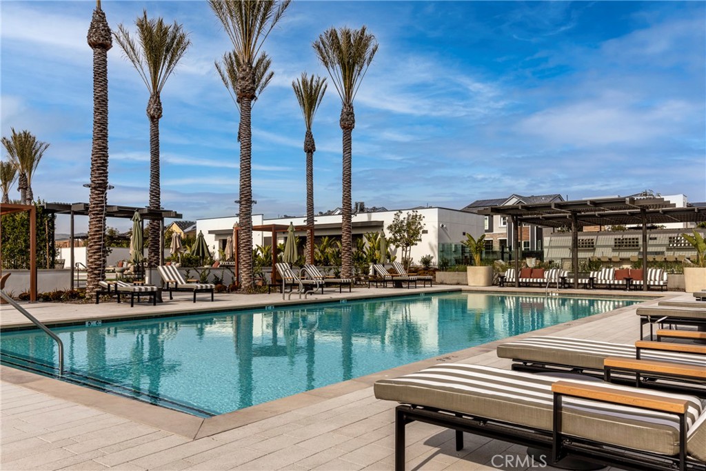 The Sequoias at the Meadows - Residential