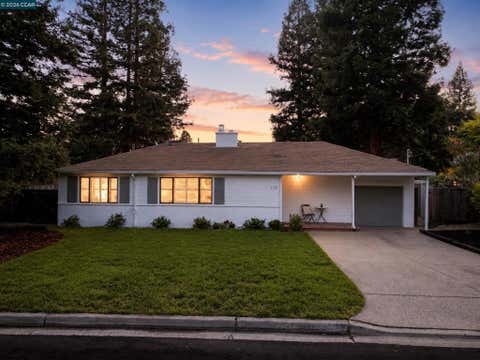 Photo of 117 Vista Del Diablo, Danville, CA 94526 (MLS # 41145528)