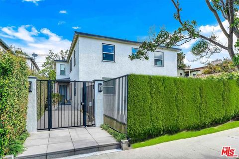 11575 Riverside Drive Valley Village CA 91602