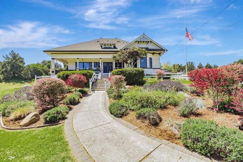 501 Spring Hills Drive Watsonville CA 95076