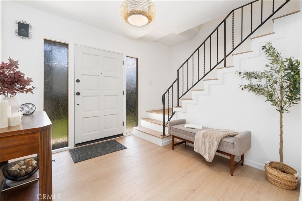 5701 Milton