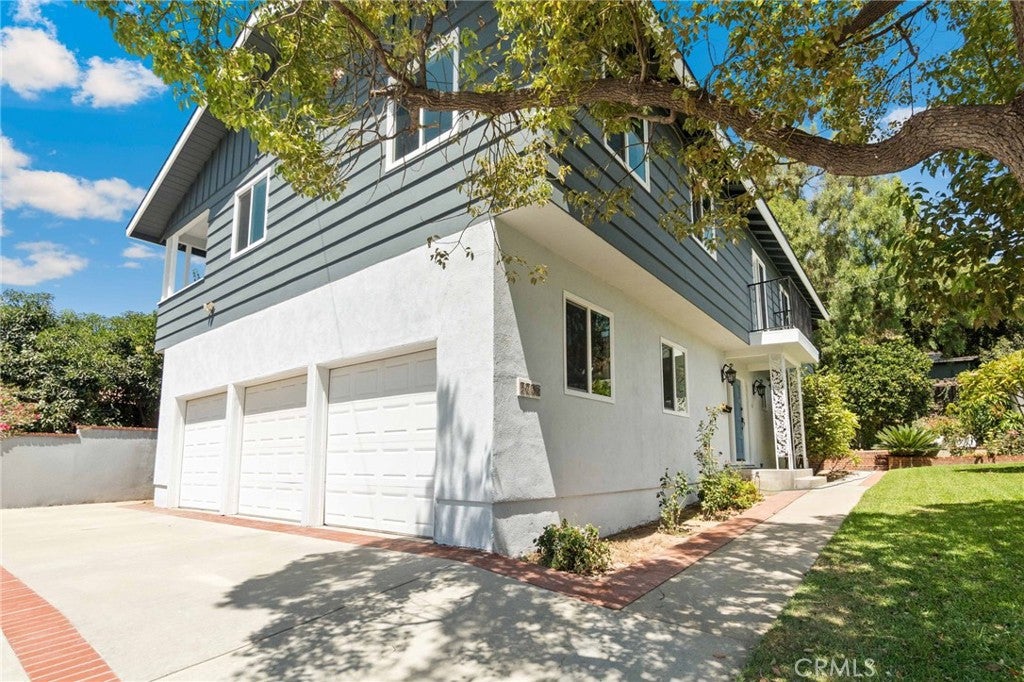 5701 Milton