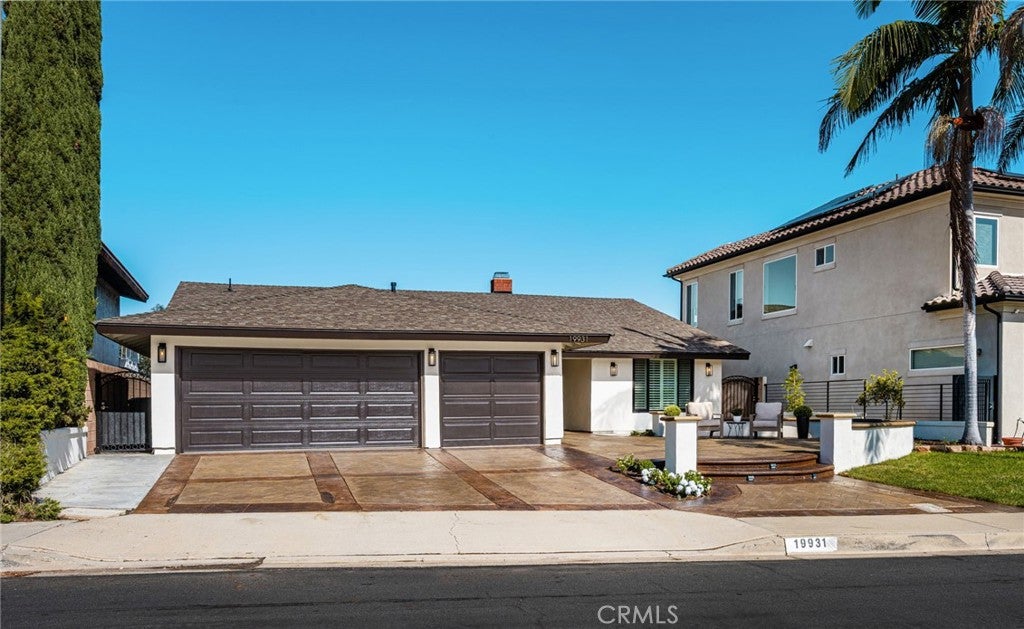 19931 Crestknoll