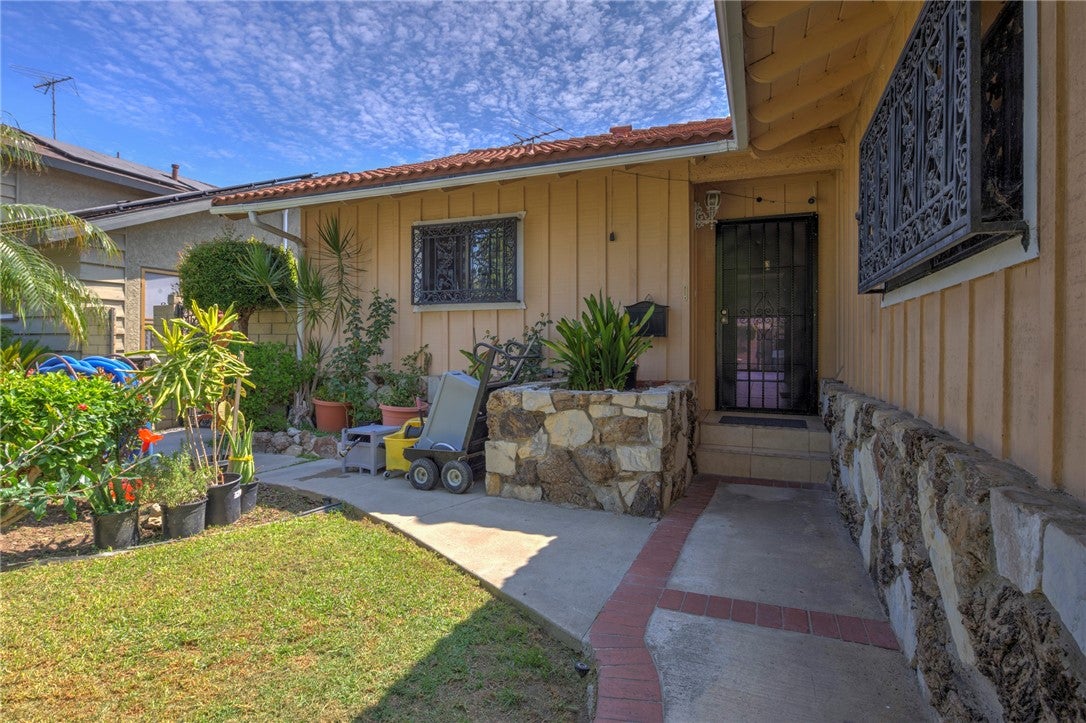 15422 Benfield