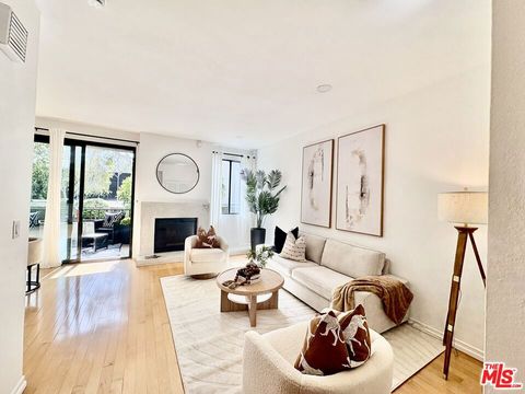 8675 Falmouth Avenue 112 Playa Del Rey CA 90293