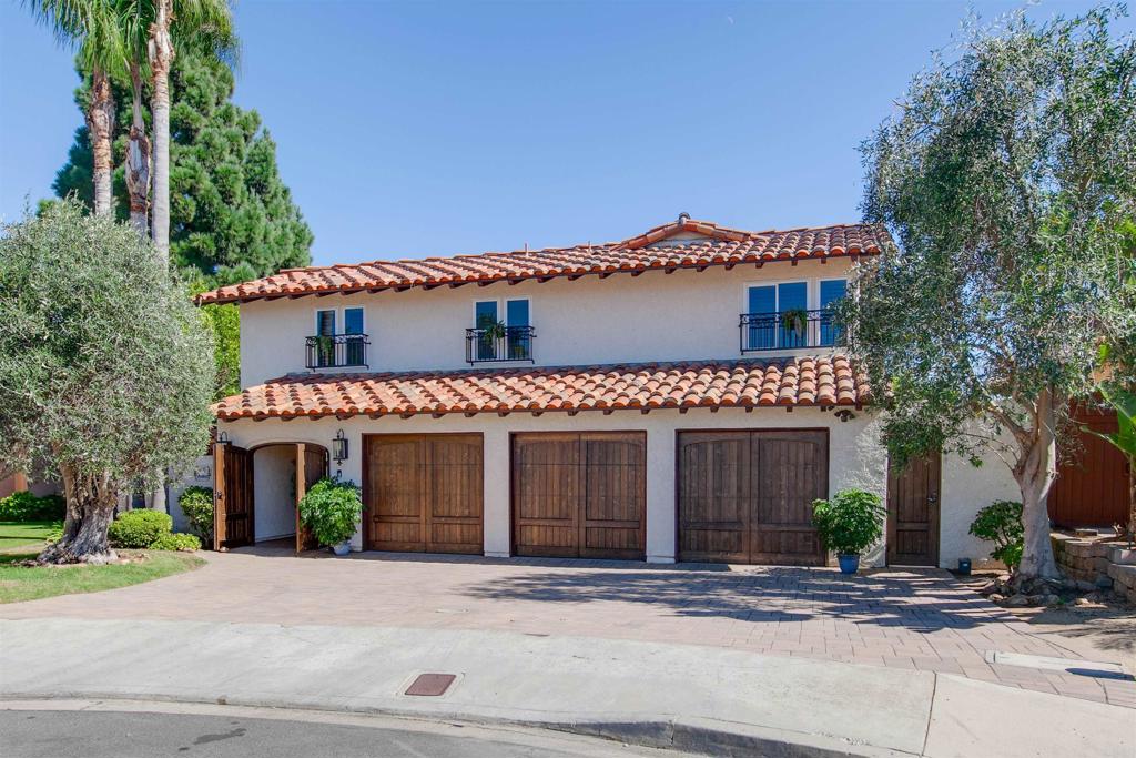 6817 Vianda Ct Court