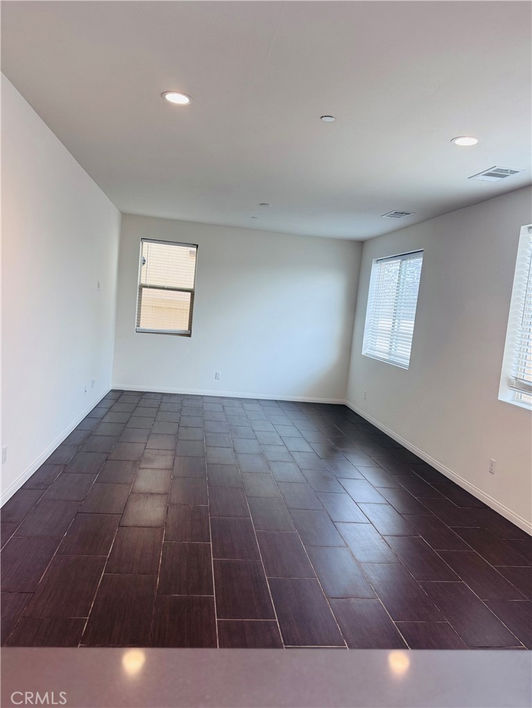 3126 E Painted Crescent Street