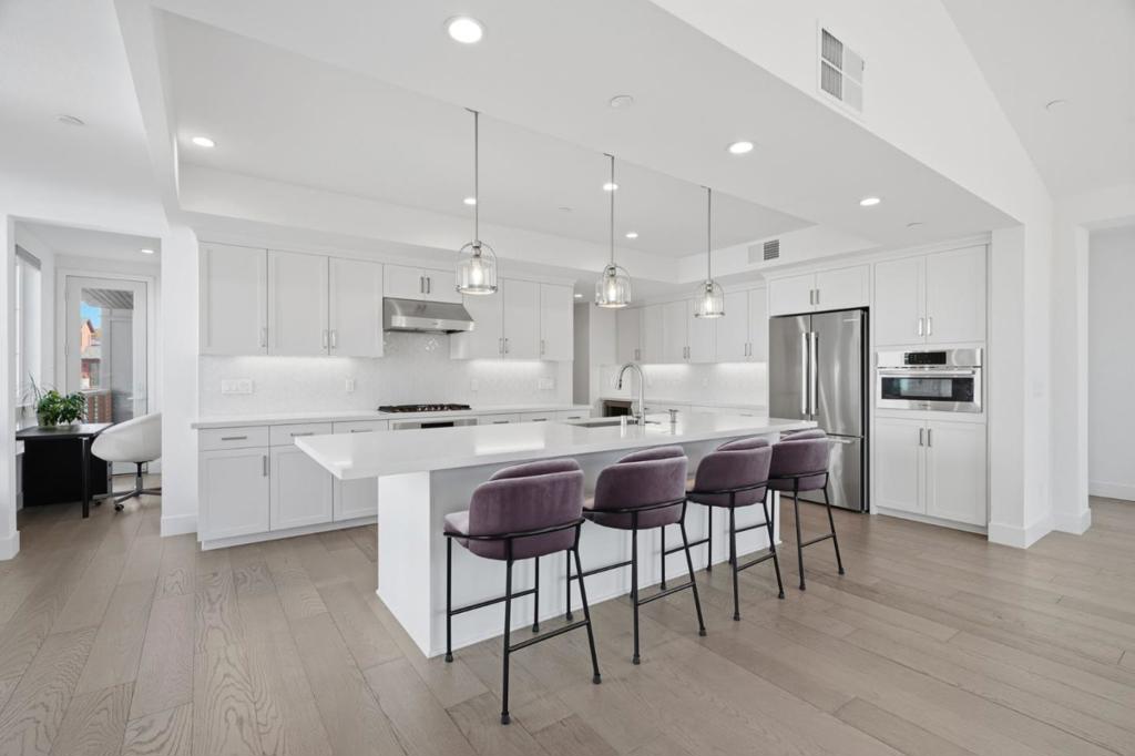 13102 Sepulveda