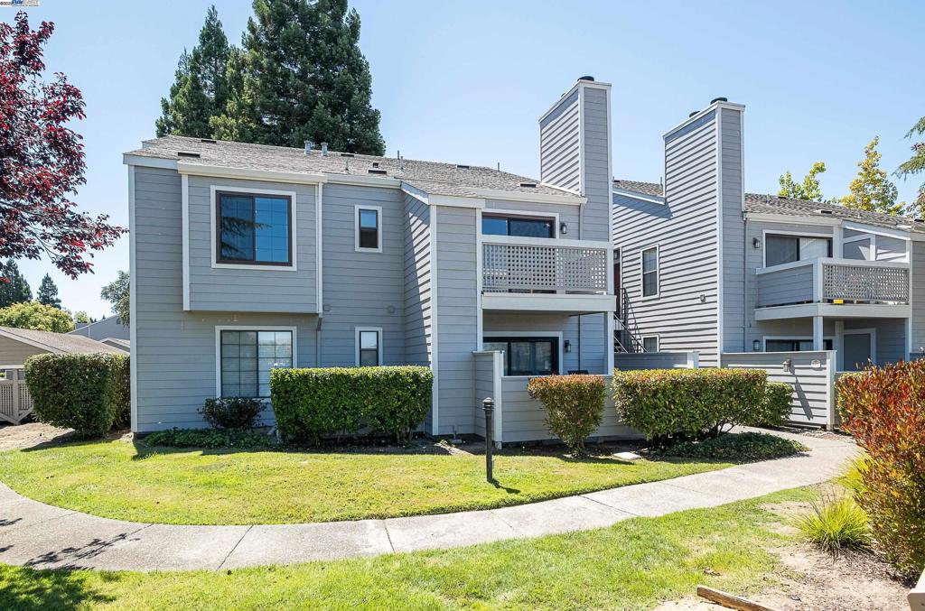 Welcome to 278 Eastridge Drive, a beautifully maintained and peaceful 2 bed, 2 bath upper-level condo in a gated San Ramon community. Each bedroom features its own ensuite bathroom, and the home offers vaulted ceilings, a cozy fireplace, updated ceiling fan light combos, and breathtaking views of the San Ramon Valley and its rolling hills. The kitchen is upgraded with stainless steel appliances, granite countertops, and recessed lighting. With 1,058 square feet of living space, in-unit laundry, extra attic storage, a dedicated carport space near the unit, and a community pool just steps away, this home offers both comfort and convenience. The HOA covers water, garbage, gym, a 24/7 manned security gate, and exterior maintenance for a low-maintenance lifestyle. Ideally located near ClubSport, Canyon Lakes Golf Course, city parks, scenic trails, and City Center Bishop Ranch, and with easy access to 680/580 and top-rated San Ramon schools, this is the perfect place to call home. Open House on Sat, 8/9 1-4pm & Sun, 8/10 1:30-4pm.