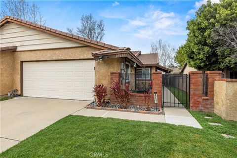 Photo of 25637 Almendra Dr, Valencia, CA 91355 (MLS # SR26023787)