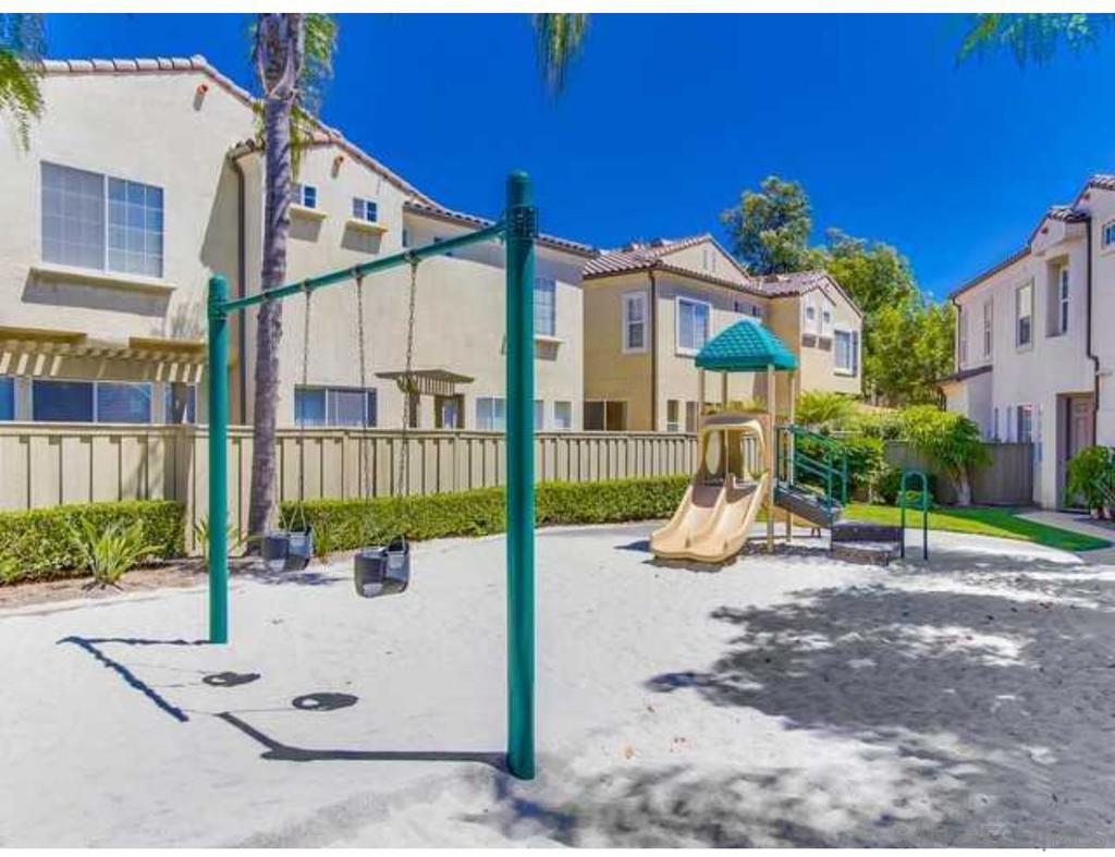 11464 Miro Circle