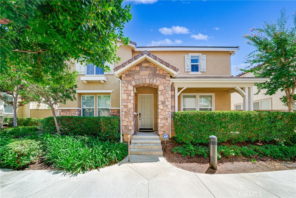907 N Cornejo Way